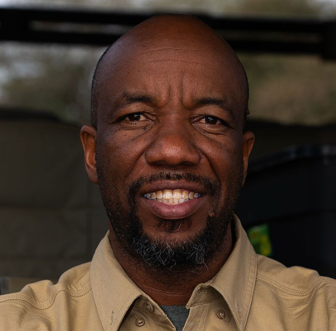 Barberton Munduu, Conservation & Community Manager